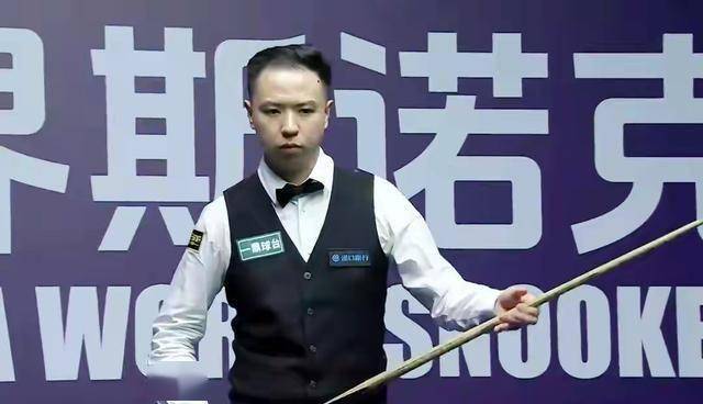 斯诺克半决赛上演强强对话，辽东犀牛队逆转胶东飞鹰队，团队配合流畅；回归即成焦点的简单介绍